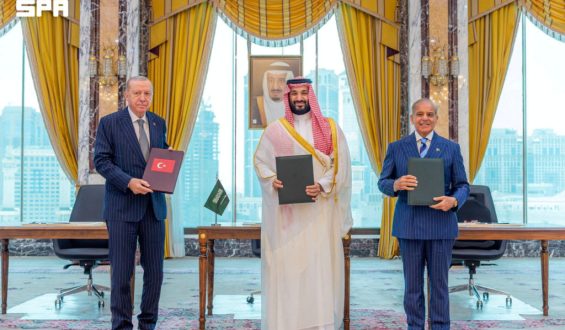Mecca Joint Defense Agreement Signed by Pakistan, Saudi Arabia, and Turkey