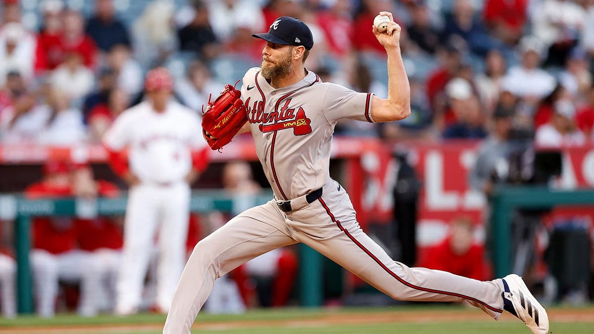 Braves Face Yankees as Top Pitchers Take the Mound