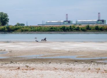 Hungary Takes Urgent Steps to Secure Power Plant Amid Danube Crisis