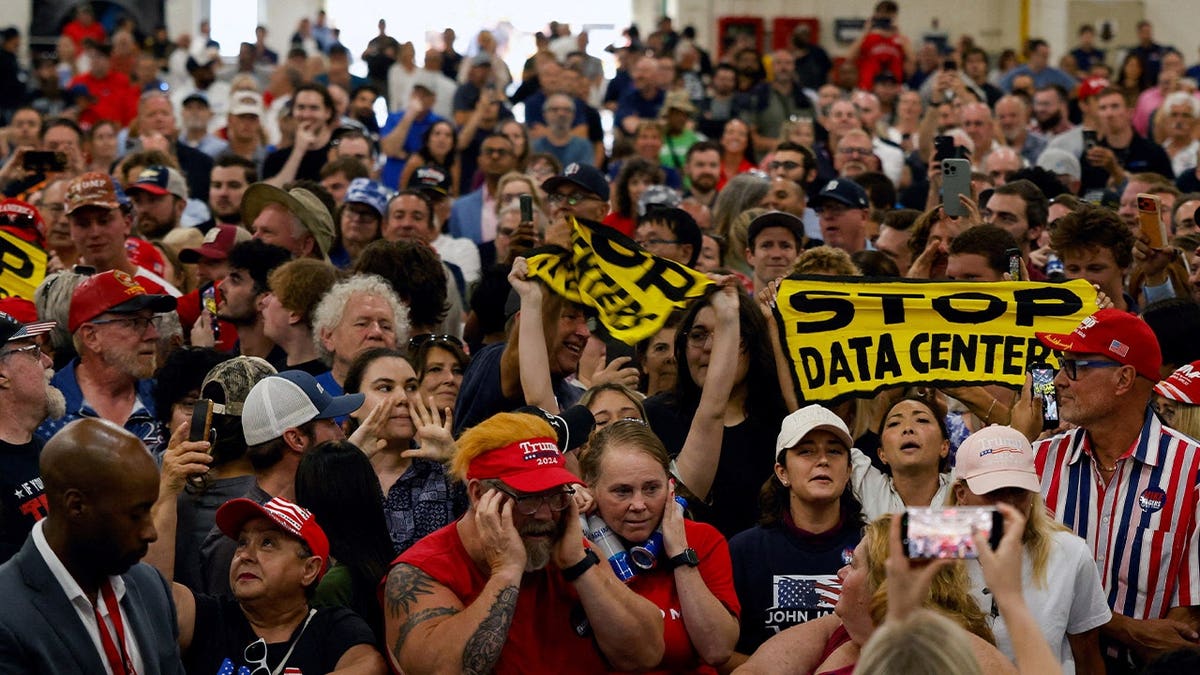 Gov Abbott Defends Data Center Pause Amid Trump’s Criticism