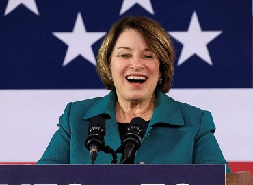 Sen. Amy Klobuchar Wins Democratic Nomination for Minnesota Governor