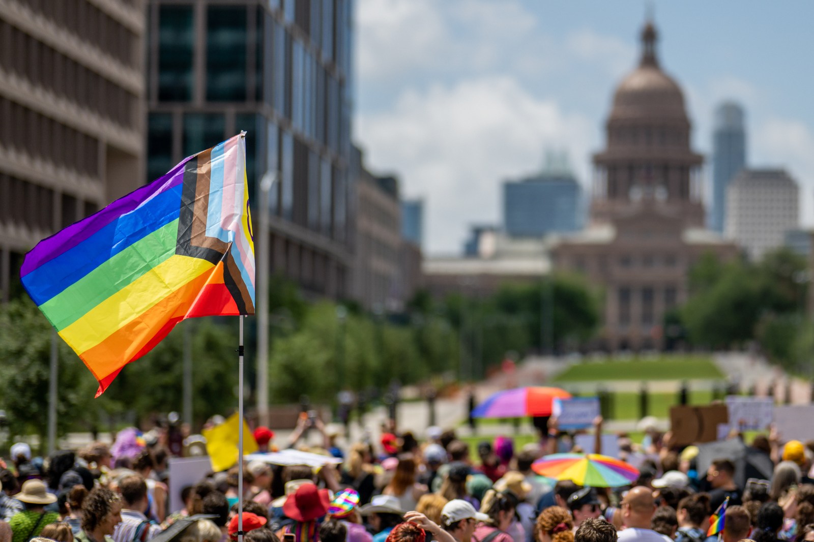 Federal Judge Overturns Texas Law on Drag Performances, Highlighting National Debate