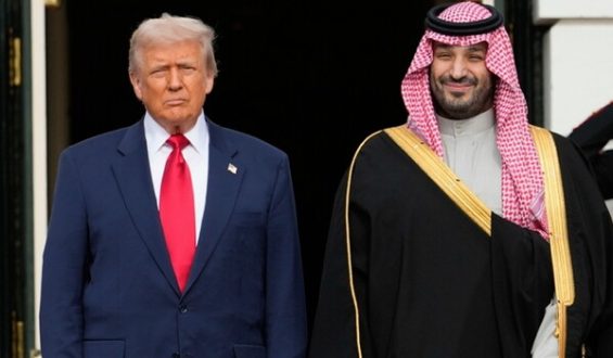 Trump Pauses Military Action Against Iran Amid Emerging Deal