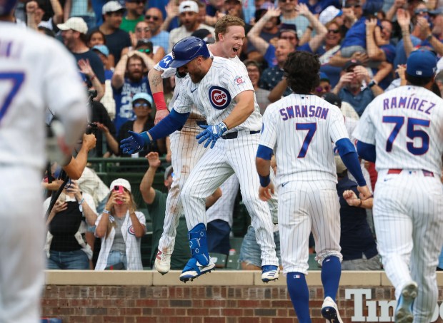 Chicago Cubs Triumph Over Toronto Blue Jays in 11-Inning Game