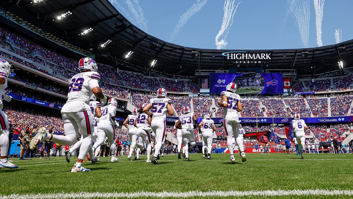 Ryan Fitzpatrick Backs New Highmark Stadium Amid Criticism
