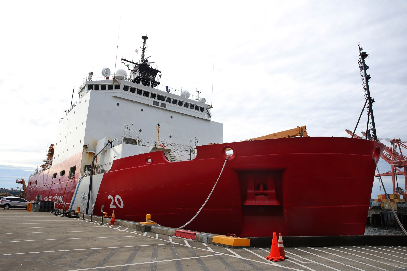 U.S. Struggles with Icebreaker Development as Arctic Importance Grows