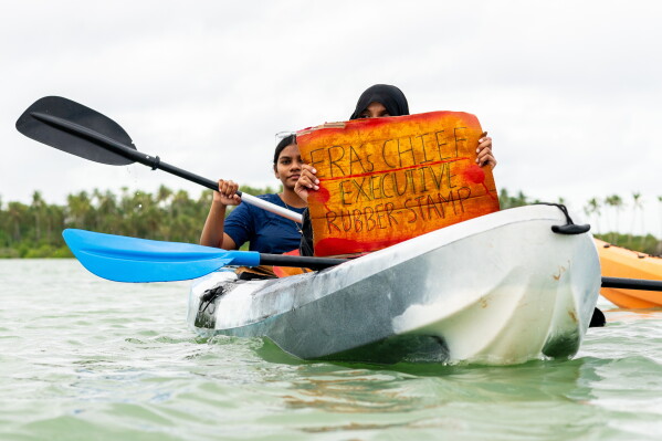 Youth Activists Challenge Environmental Issues in the Maldives
