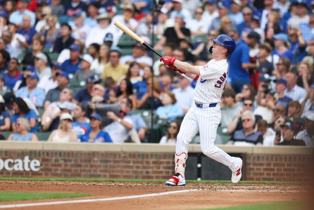 Chicago Cubs Secure 7-6 Victory Against Los Angeles Dodgers