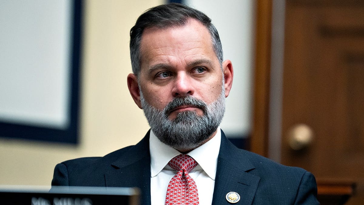Incumbents Face Challenges in 2026 Midterms
