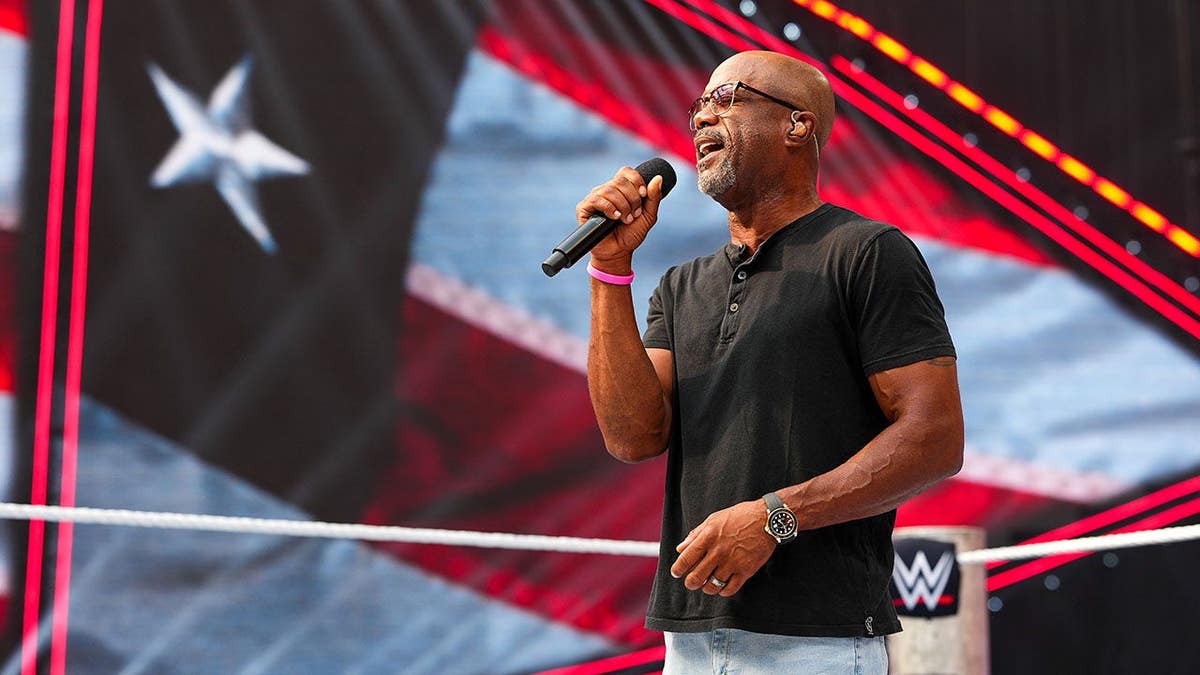Darius Rucker’s Stirring National Anthem Performance at WWE SummerSlam
