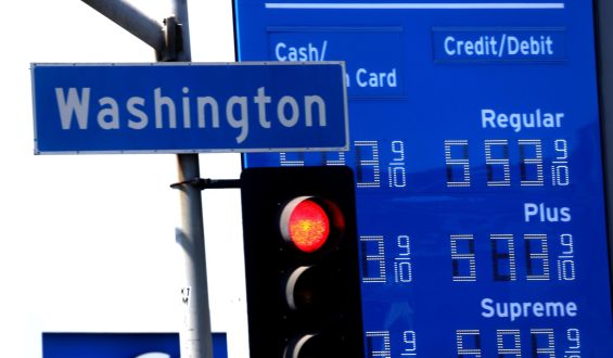 California Oil Earnings Ignite Legislative Scrutiny