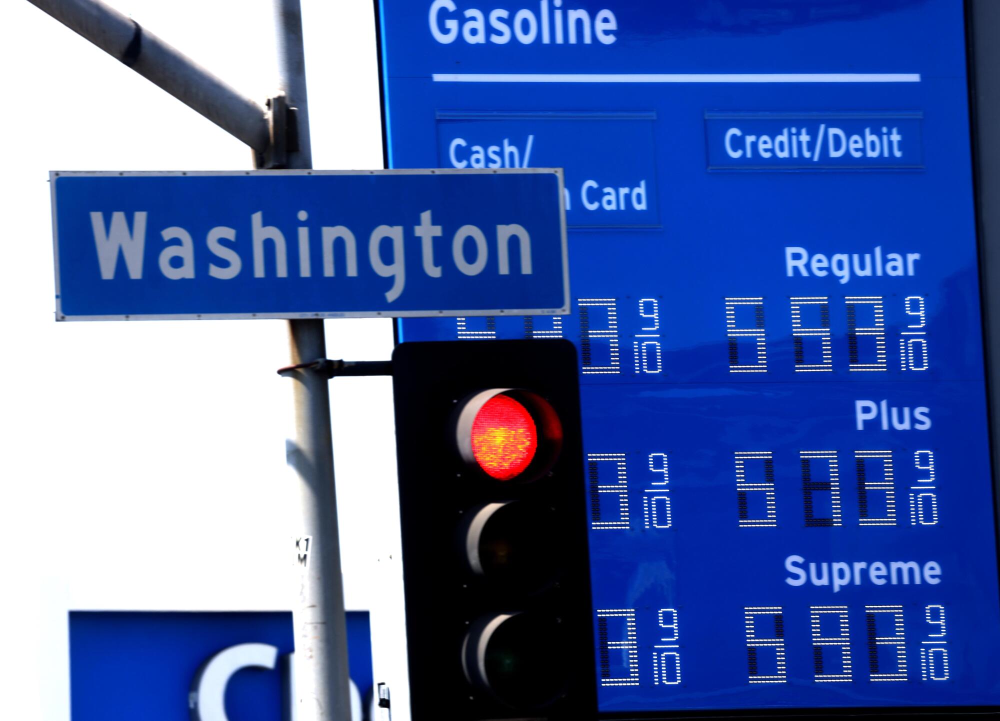 California Oil Earnings Ignite Legislative Scrutiny