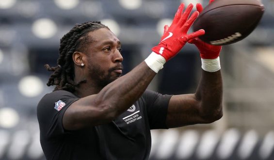 Calvin Ridley Discusses Offseason Stomach Bug After Consuming Fast-Casual Meal