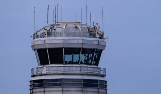 Air Traffic Controller Averts Potential Mix-Up with Identical Flight Numbers