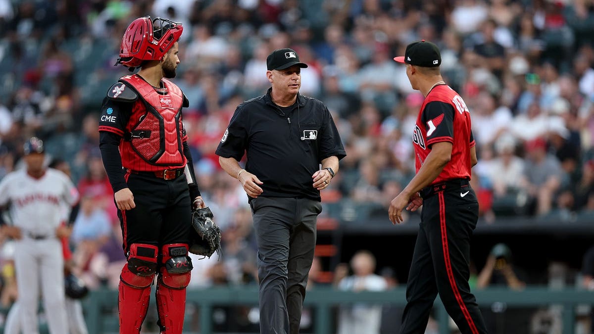 Managerial Error Costs White Sox as Bullpen Strains Further