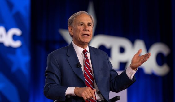 Abbott Holds Lead in Texas Governor Race
