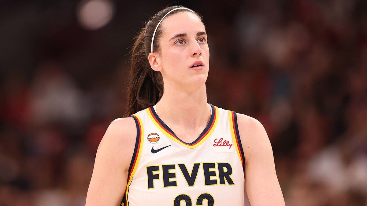 WNBA Rescinds Caitlin Clark’s Eighth Technical Foul