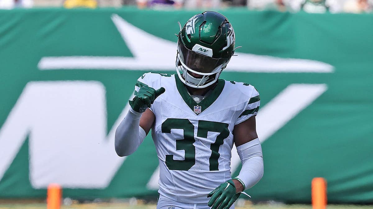 Jets Practice Halted as Player Faces Medical Emergency
