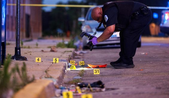 Former Detective Suggests National Guard Solution for Chicago’s Crime Crisis