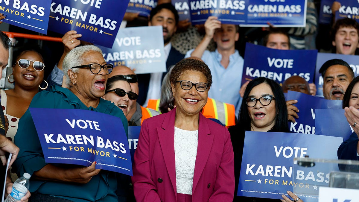 GOP Chair Calls for Republican Support in California
