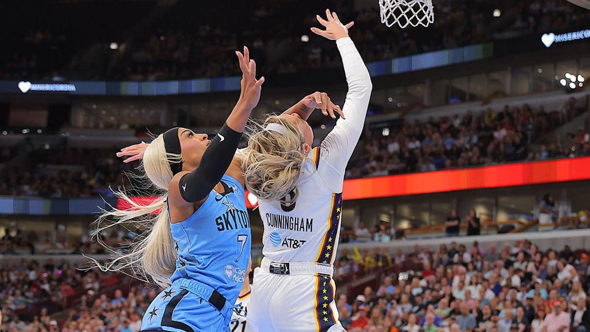 Boomer Esiason Weighs In on WNBA Controversy Involving DiJonai Carrington and Sophie Cunningham