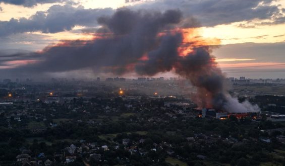 Russian Strike Hits Kyiv: 17 Dead, 44 Wounded