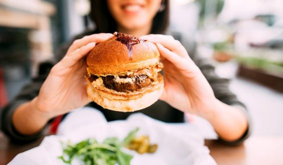 Chef’s Tips for the Perfect Burger Bun and Patty