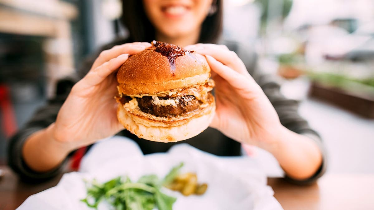 Chef’s Tips for the Perfect Burger Bun and Patty