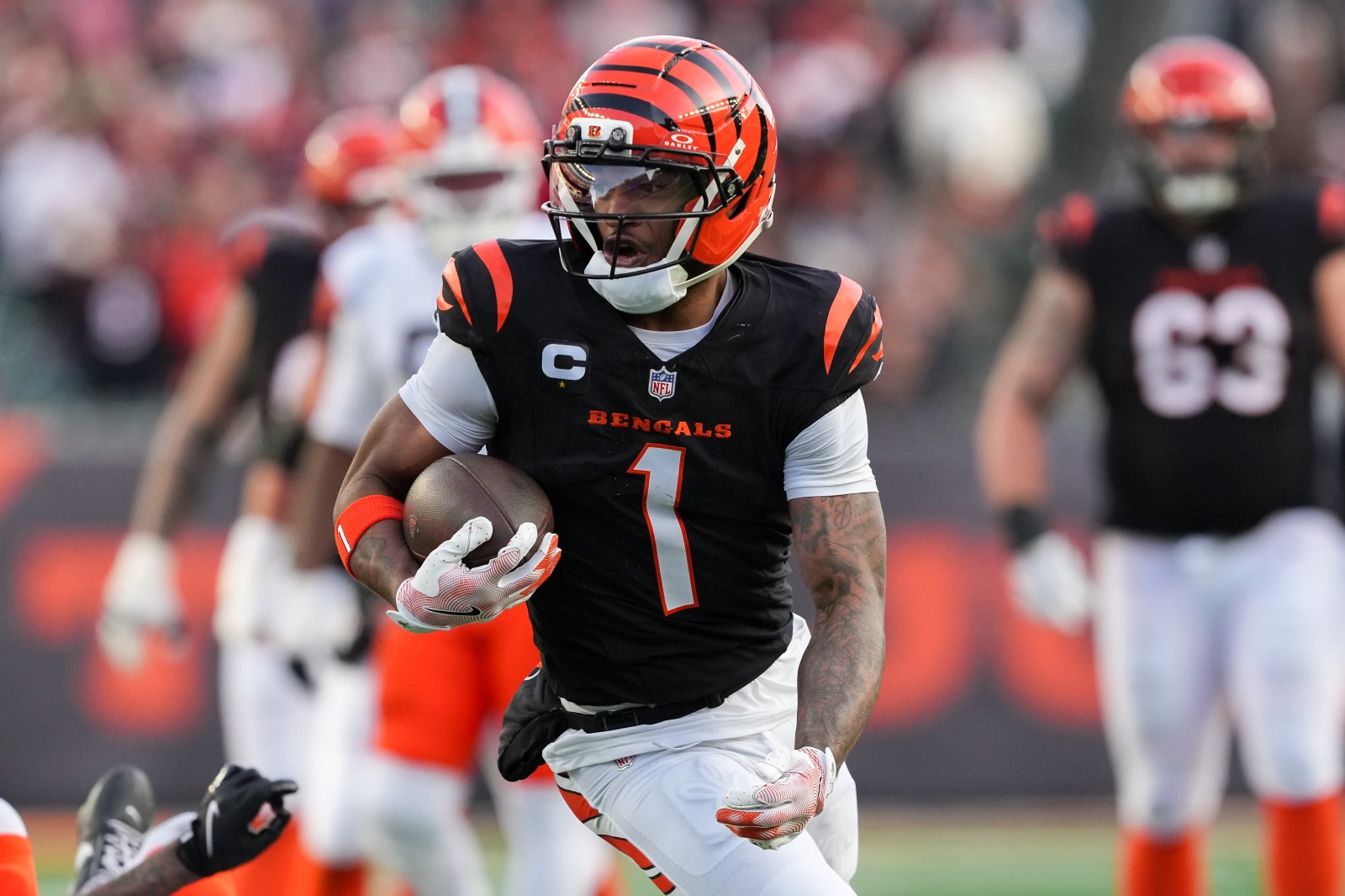 Ja’Marr Chase Aims for Record-Breaking NFL Season