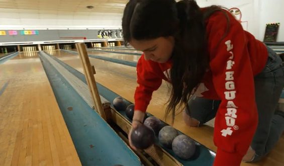 Preserving Community Through Candlepin Bowling, Venus Flytrap Rescue, and More on ‘CBS News Sunday Morning’