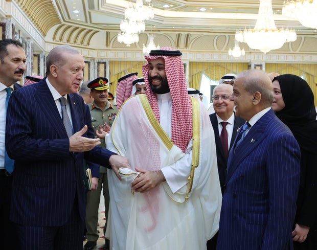 Saudi Arabia, Turkey, and Pakistan Sign Defense Agreement