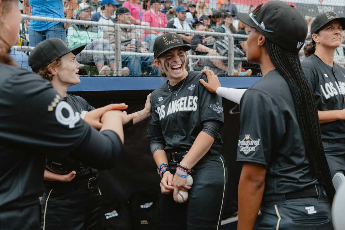 Inaugural Game of Women’s Pro Baseball League Draws Excited Fans