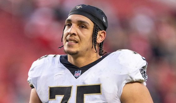 Andrus Peat Retires from NFL After 11 Seasons