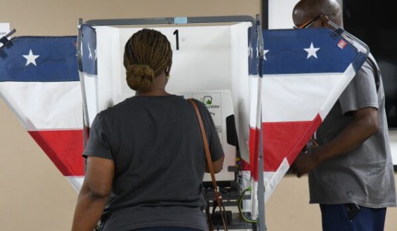 Haitian Community Faces Challenges as TPS Ends