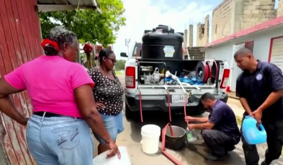 U.S. Loses Jobs Despite Drop in Unemployment Rate