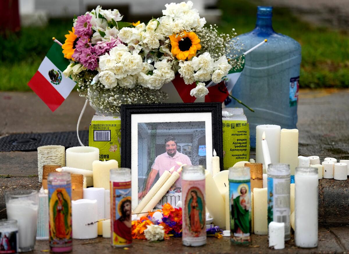 Mexico Pushes for Investigation of Migrant Deaths in U.S. Custody