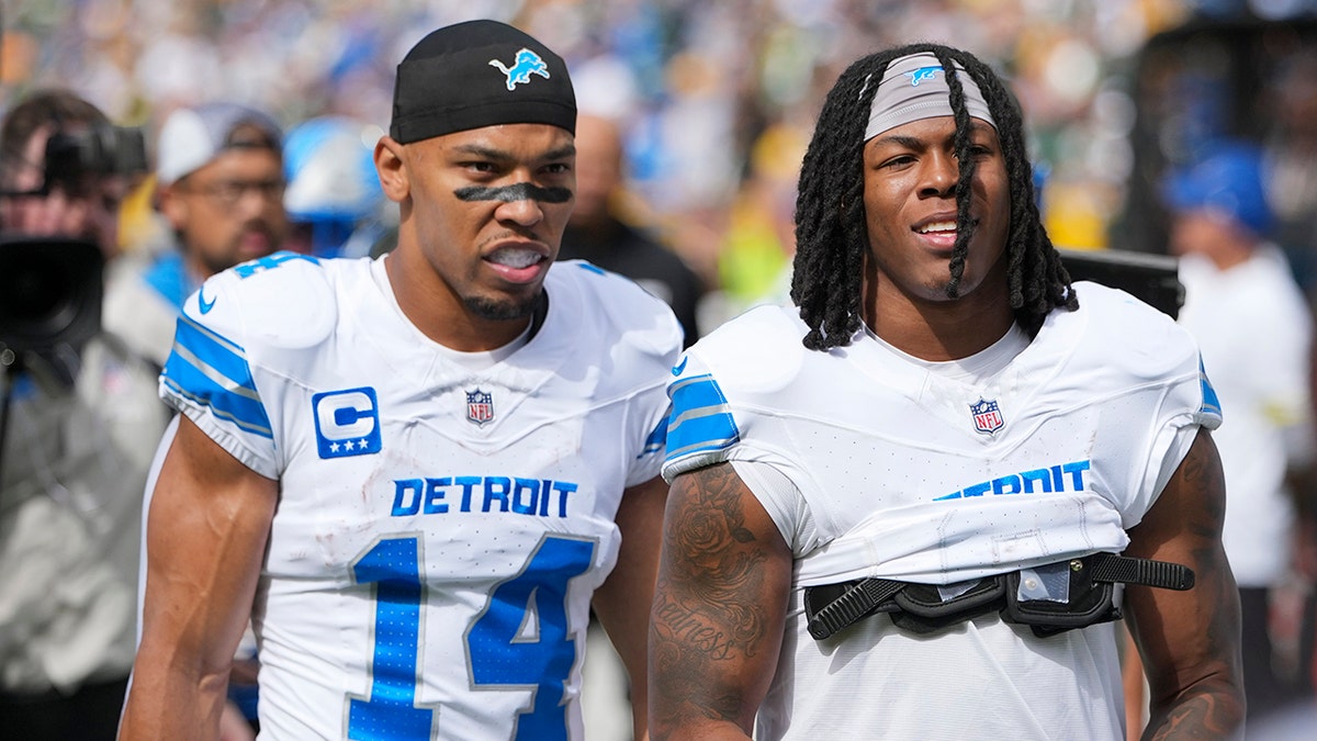 Jahmyr Gibbs Signs Lucrative Contract, Setting New Benchmark for NFL Running Backs