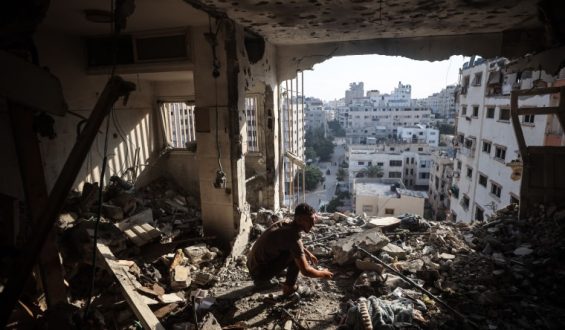 Continued Israeli Airstrikes in Gaza Amid Potential Ceasefire Developments