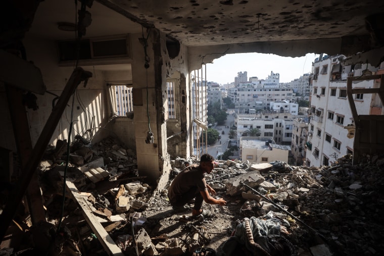 Continued Israeli Airstrikes in Gaza Amid Potential Ceasefire Developments