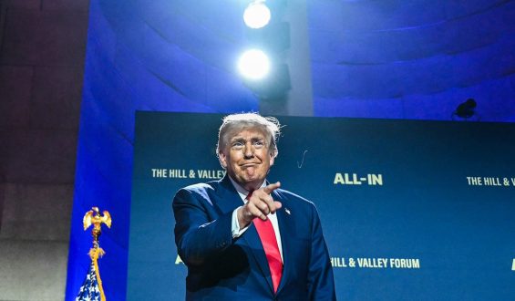 AI’s Influence on Truth and Bias in the Digital Age