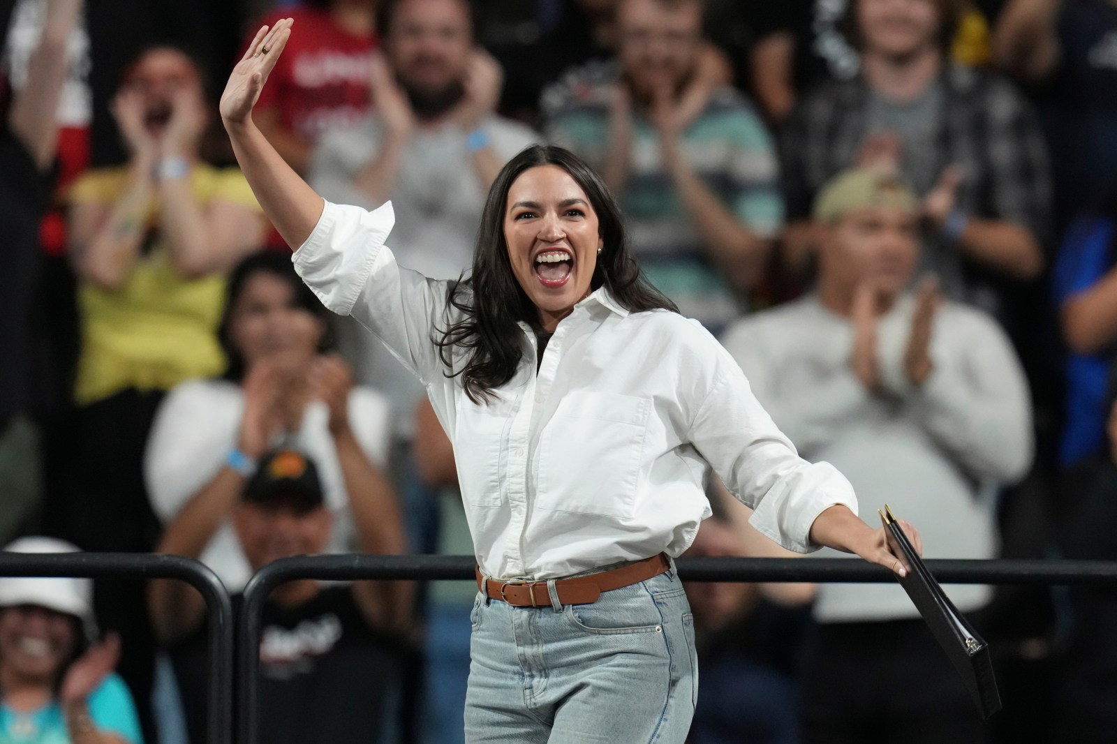 Ocasio-Cortez and Vance Show Narrow Margin in Early 2028 Presidential Polling