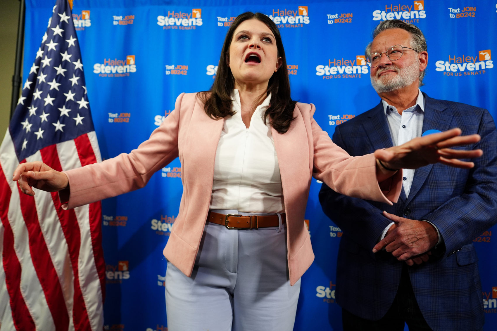 Candidates Make Final Push in Michigan Democratic Senate Primary