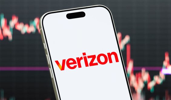 Widespread Verizon Service Outages Reported in the U.S.