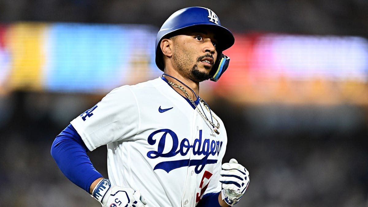 Dodgers vs. Diamondbacks: A Pitcher’s Showdown?