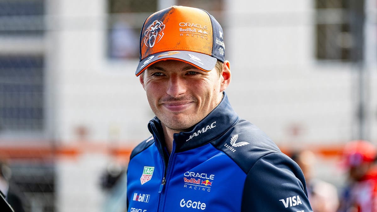 Max Verstappen to Compete Against 100 Karters in Special Event