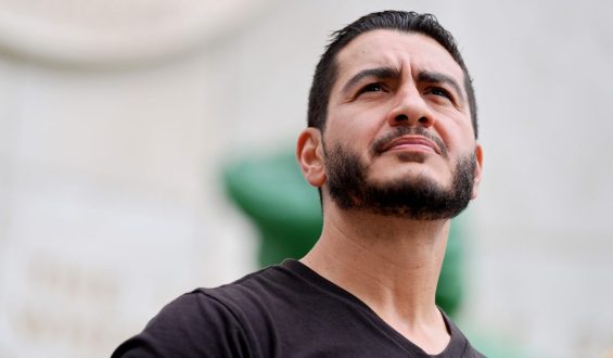 Challenges Facing the Democratic Party Amid Diverging Ideologies