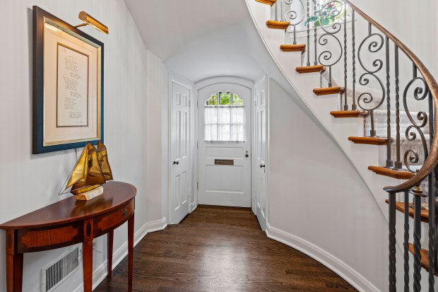 Elegant River Forest Home with Custom Features