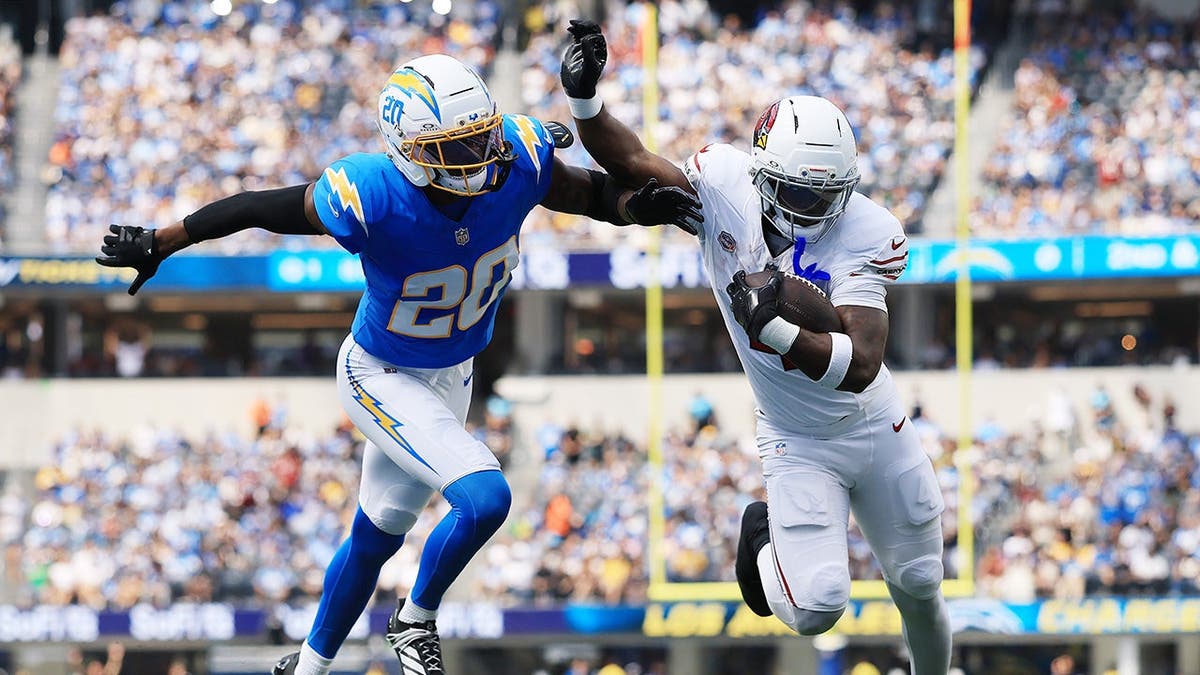 Jeremiyah Love Makes Impressive NFL Debut for Arizona Cardinals