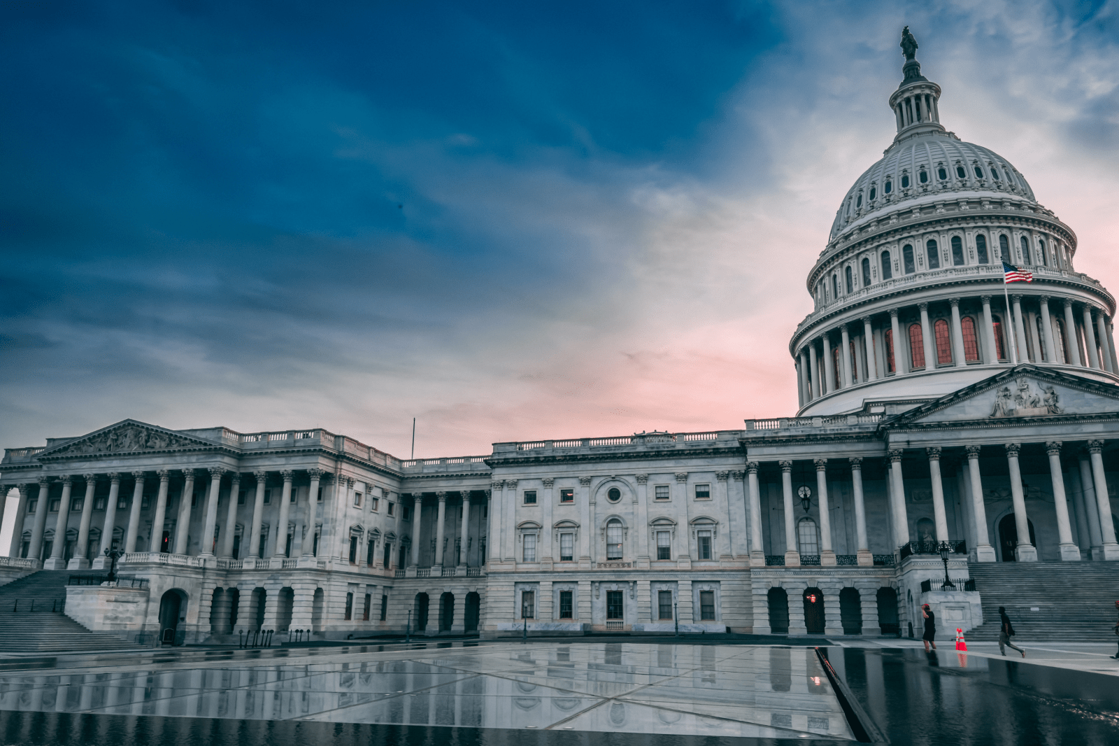 Democrats Gain Edge in Congressional Polling Ahead of Elections