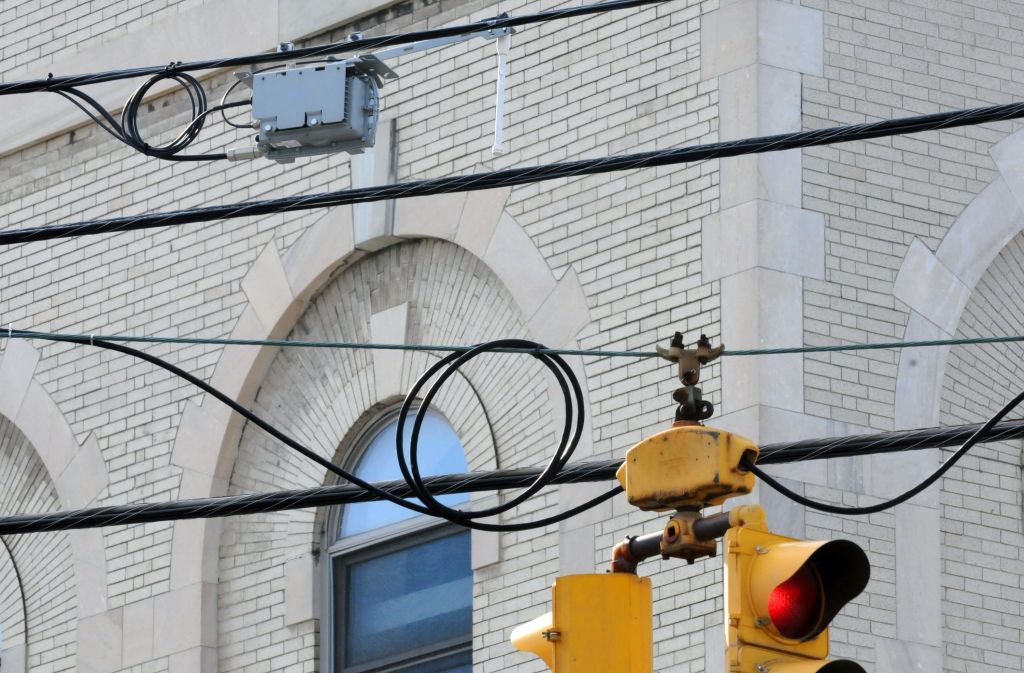 Understanding Traffic Light Sensors in the U.S.